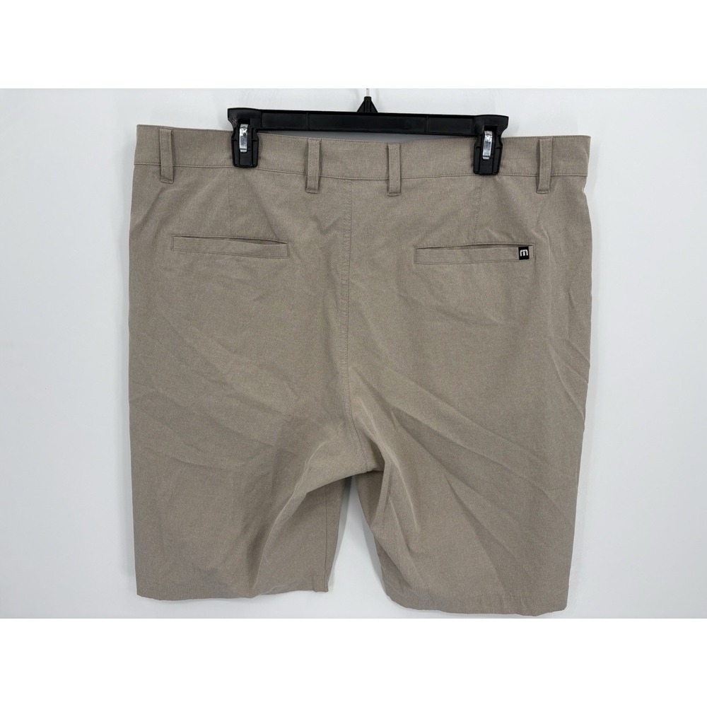 Travis Mathew Men's Beck Performance Stretch Chino Golf Shorts, Sand Beige, 38 - Picture 4 of 6